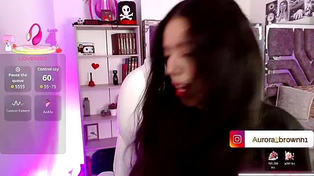 Aurora Brownn online show from 11-14-25, 04:49