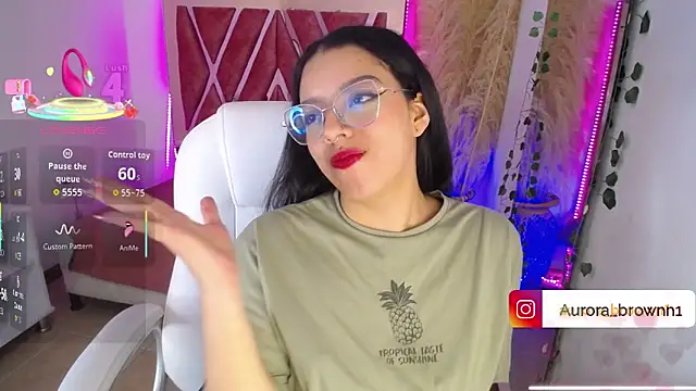 Aurora Brownn online show from 10-13-25, 04:47