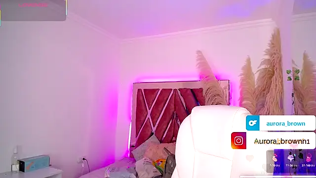 Aurora Brownn online show from 09-20-25, 05:01