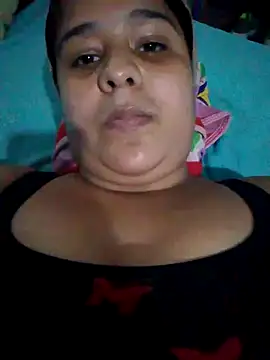 Snapshot of LilyChloe11 chatting on 12-15-24, 04:37 LilyChloe11 online show from 12-15-24, 04:37