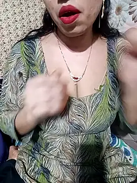 Snapshot of Haniya-143 chatting on 02-25-26, 06:41 Haniya-143 online show from 02-25-26, 06:41