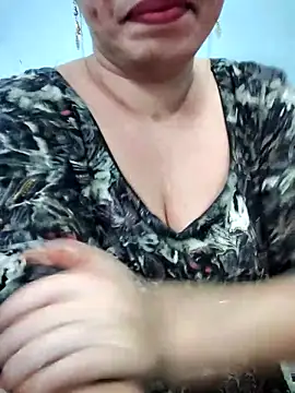 Snapshot of Haniya-143 chatting on 02-01-26, 09:46 Haniya-143 online show from 02-01-26, 09:46