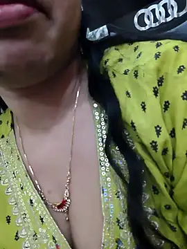 Snapshot of Haniya-143 chatting on 02-19-26, 03:31 Haniya-143 online show from 02-19-26, 03:31