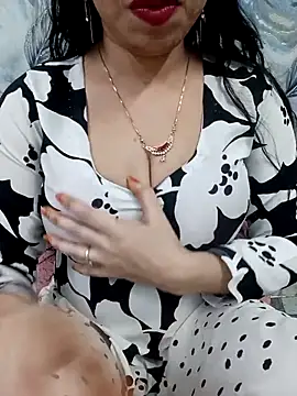 Snapshot of Haniya-143 chatting on 02-28-26, 09:47 Haniya-143 online show from 02-28-26, 09:47