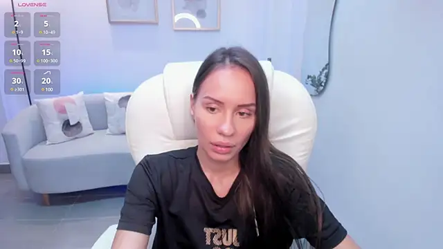 Snapshot of kiim_sweett chatting on 02-26-25, 03:21 kiim sweett online show from 02-26-25, 03:21
