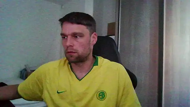 Snapshot of The_big_viking_ chatting on 06-26-26, 01:28 The big viking online show from 06-26-26, 01:28
