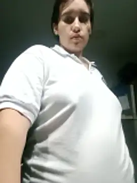 Snapshot of Keidy_rojas1 chatting on 10-24-25, 05:28 Keidy rojas1 online show from 10-24-25, 05:28