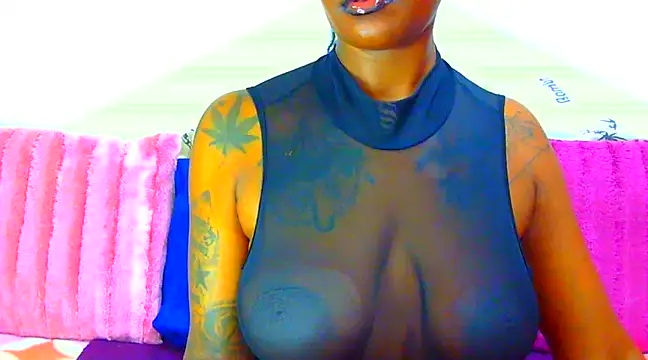 TattoedGoddessxx online show from 02-05-25, 06:37