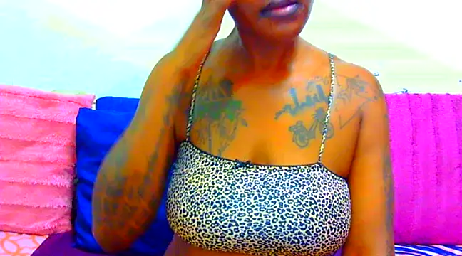 TattoedGoddessxx online show from 02-28-25, 12:54