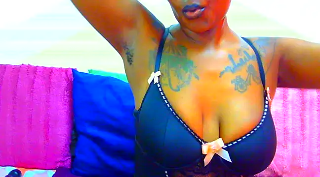 TattoedGoddessxx online show from 02-04-25, 01:16