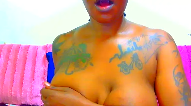 TattoedGoddessxx online show from 02-06-25, 01:05