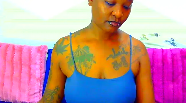 TattoedGoddessxx online show from 02-25-25, 08:00