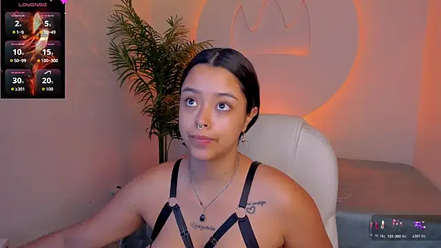 Ariana Pierce online show from 12-03-25, 01:43
