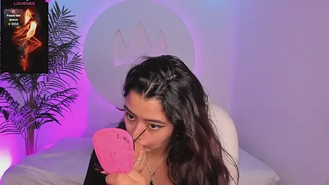 Ariana Pierce online show from 11-09-25, 12:31