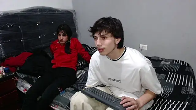 pervertsteens3 online show from 12-22-24, 04:50