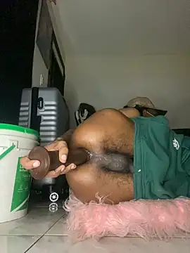 BBC-XXL online show from 10-15-25, 09:06