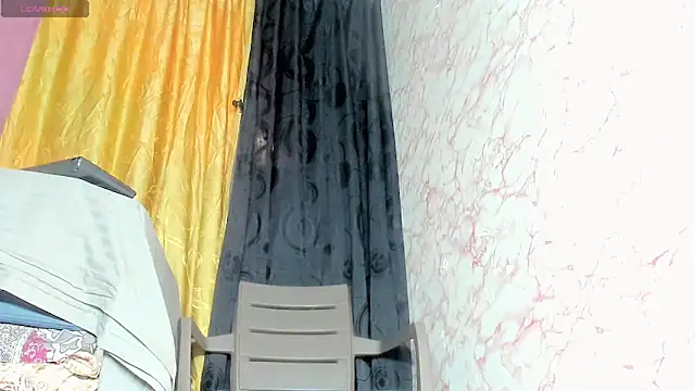 salomezanin online show from 09-19-25, 02:43