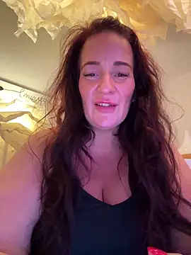 Snapshot of Engel_mia chatting on 05-15-26, 08:29 Engel mia online show from 05-15-26, 08:29