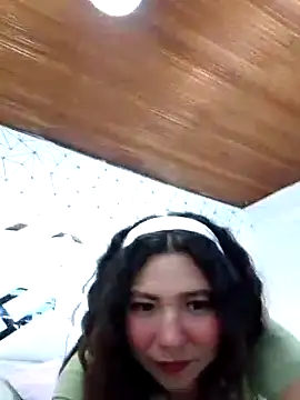 Snapshot of KYOO_LENOXX chatting on 02-19-25, 01:06 KYOO LENOXX online show from 02-19-25, 01:06