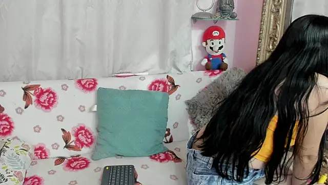 oriana faddila online show from 03-19-25, 02:37