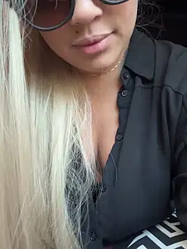 VioletaBoomve online show from 12-19-24, 04:35