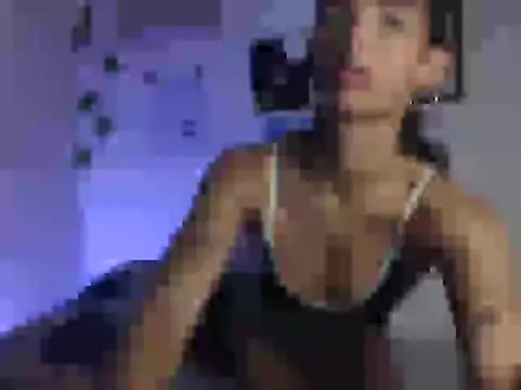 Snapshot of Melody200420 chatting on 10-01-25, 02:10 Melody200420 online show from 10-01-25, 02:10