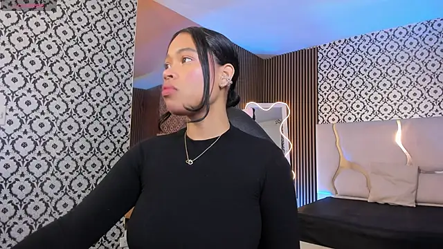 penelope tay1 online show from 12-20-25, 03:20