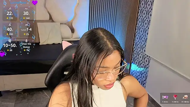 Snapshot of penelope_tay1 chatting on 02-27-26, 02:45 penelope tay1 online show from 02-27-26, 02:45