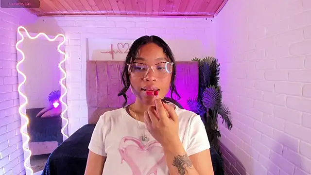 penelope tay1 online show from 10-03-25, 03:30
