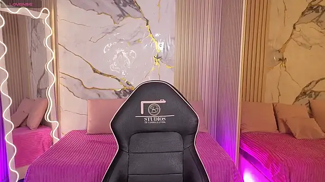 penelope tay1 online show from 04-16-26, 03:29