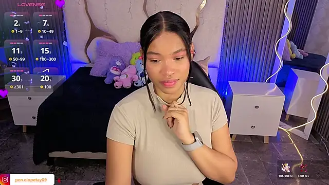 Snapshot of penelope_tay1 chatting on 02-21-26, 03:41 penelope tay1 online show from 02-21-26, 03:41