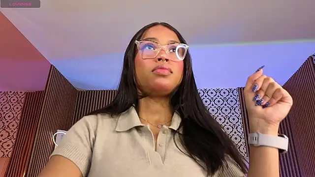 Snapshot of penelope_tay1 chatting on 02-18-26, 03:26 penelope tay1 online show from 02-18-26, 03:26