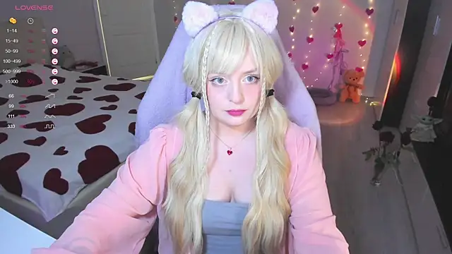 Amy honey angel online show from 02-04-25, 12:11