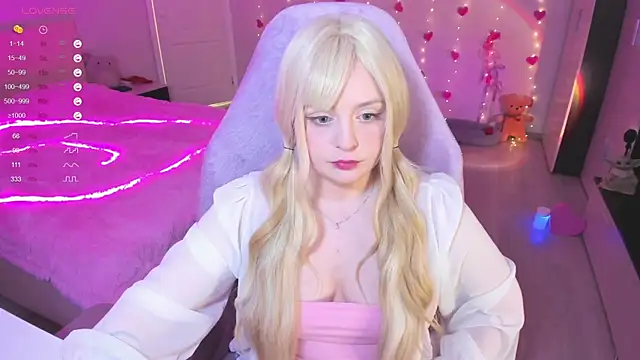 Amy honey angel online show from 03-10-25, 12:28