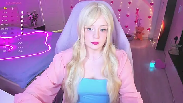 Amy honey angel online show from 03-18-25, 09:34