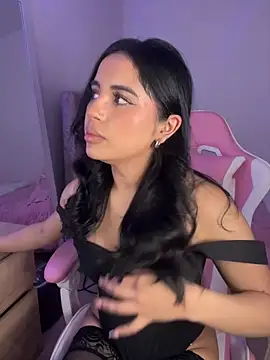 Emily-14 online show from 04-06-26, 03:46