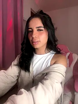 Emily-14 online show from 12-21-25, 06:48