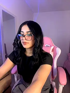 Emily-14 online show from 10-17-25, 04:27