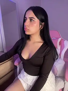 Emily-14 online show from 03-29-26, 06:04