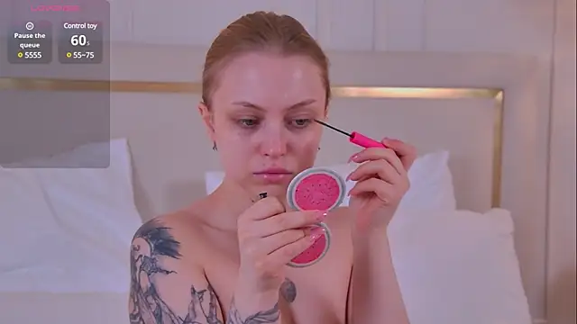 DorisHell online show from 03-22-25, 05:52