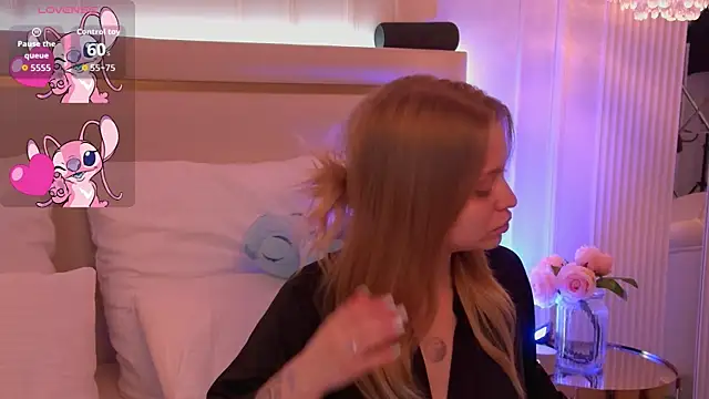 DorisHell online show from 11-23-25, 03:16