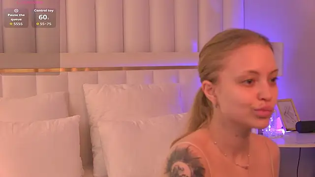 DorisHell online show from 09-26-25, 03:13