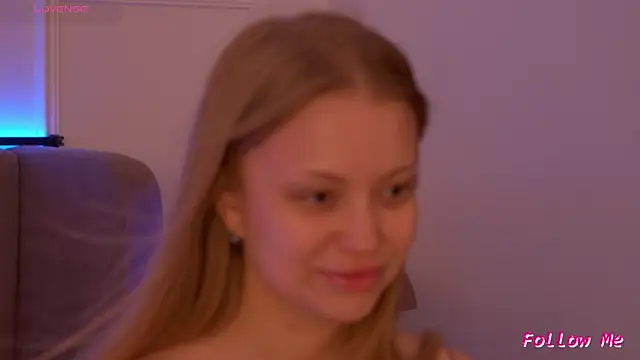 DorisHell online show from 12-17-25, 12:15