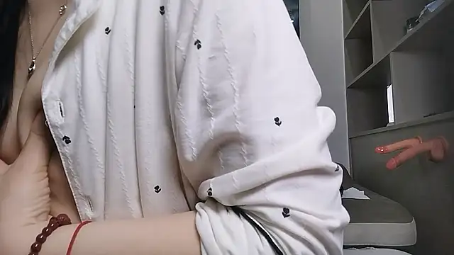 sasa-loves online show from 04-06-26, 02:29