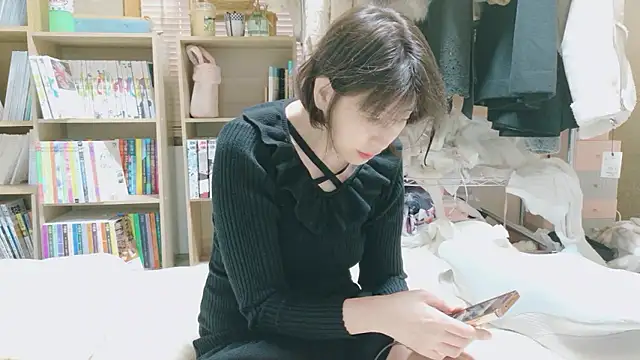 morikawa sayaka online show from 11-30-25, 12:11