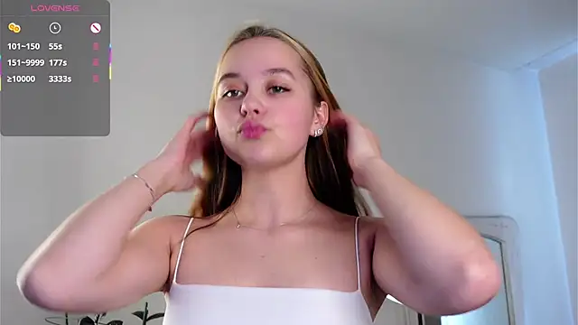 Snapshot of FalineDowlen chatting on 02-04-25, 04:48 FalineDowlen online show from 02-04-25, 04:48