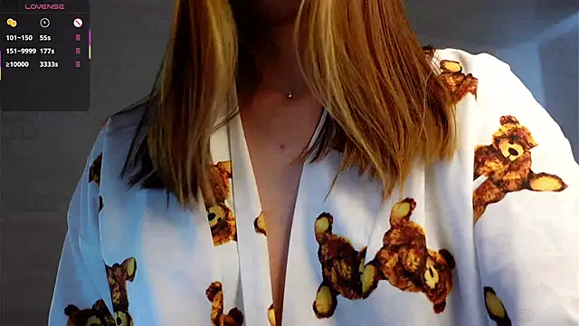 Snapshot of FalineDowlen chatting on 01-30-25, 07:39 FalineDowlen online show from 01-30-25, 07:39