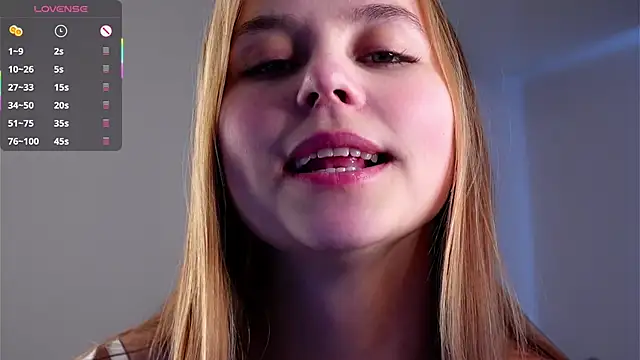 Snapshot of FalineDowlen chatting on 02-11-25, 04:44 FalineDowlen online show from 02-11-25, 04:44