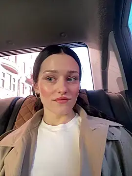 Mia Mia M online show from 04-09-26, 01:39