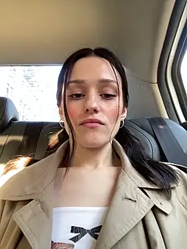 Mia Mia M online show from 04-18-26, 03:58